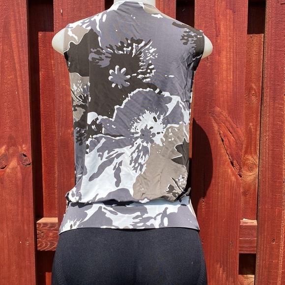 Simona Barbieri Twin Set Camouflage Top Size S - Picture 6 of 7